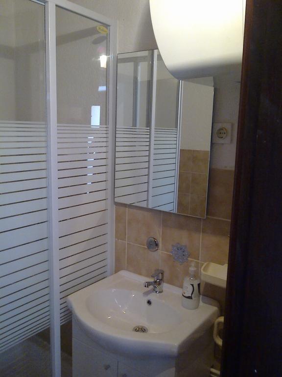 Apartman Duba Daire Senj  Oda fotoğraf